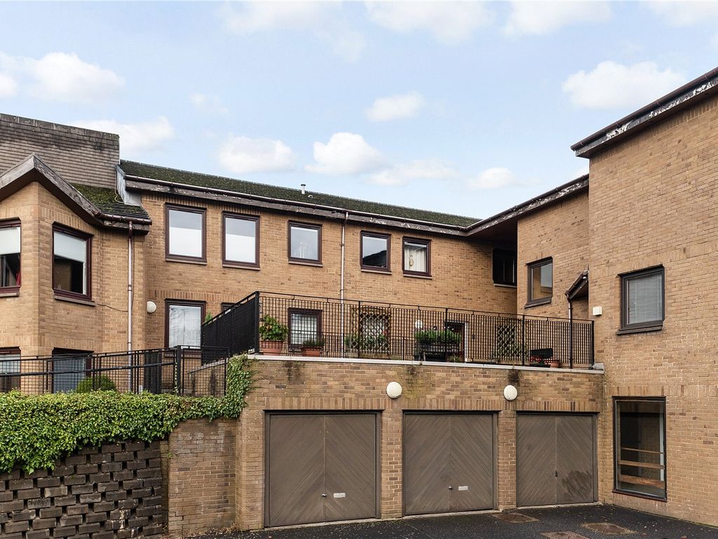 2 bed flat for sale in Millbrae Gardens, Langside, Glasgow G42, £