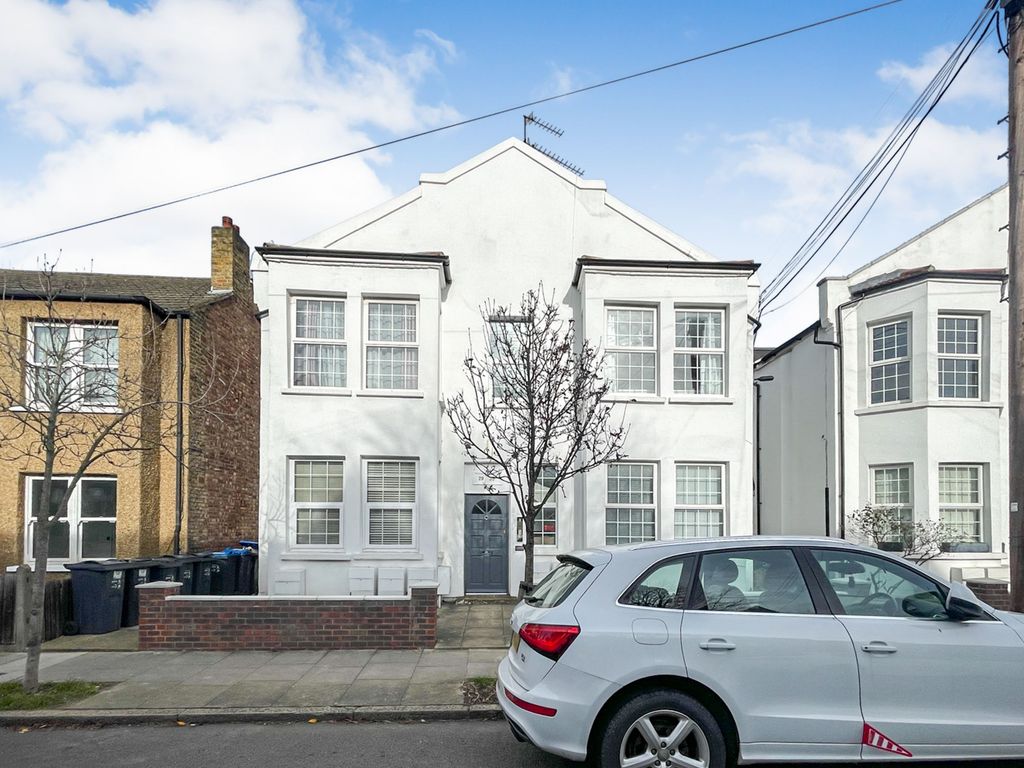 1 bed flat for sale in Robinson Road, Colliers Wood, London SW17, £