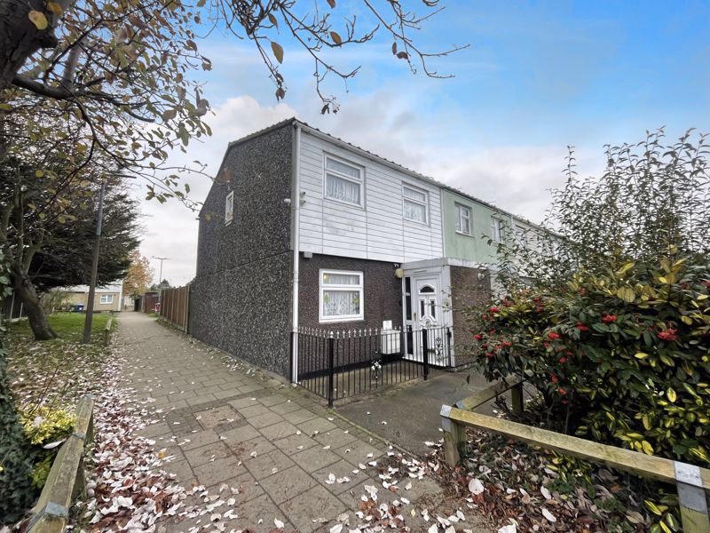 3 bed property for sale in Mayflower Close, South Ockendon RM15, £