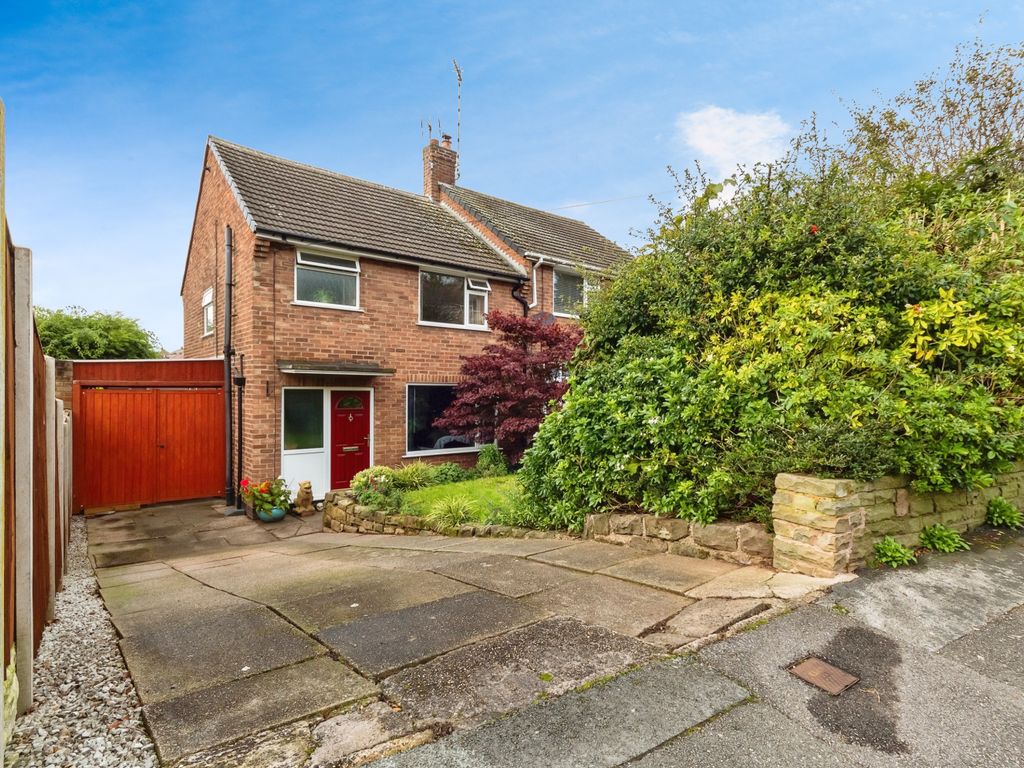 3 bed semidetached house for sale in South View Road, Carlton