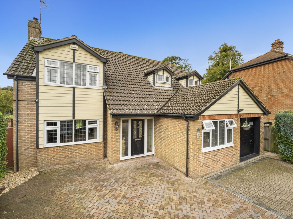 4 bed detached house for sale in Ash Meadows, Willesborough, Ashford