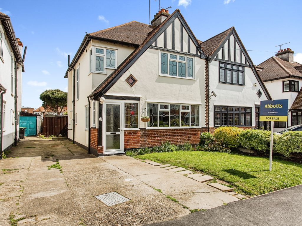 4 bed semidetached house for sale in Sackville Road, Wick Estate
