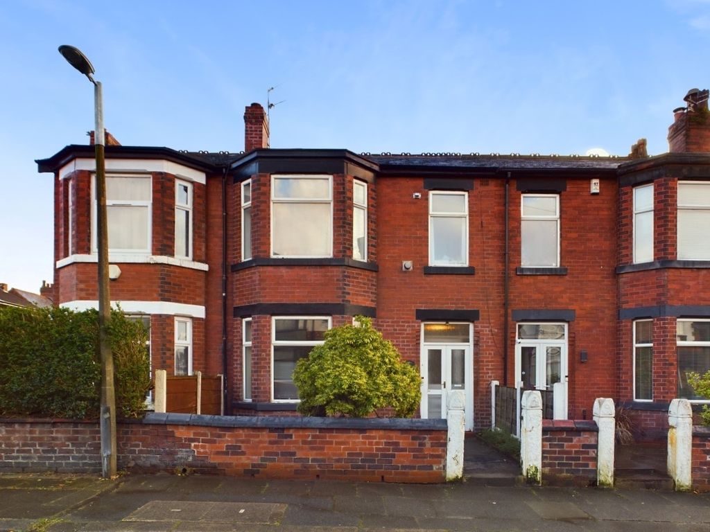 3 bed terraced house for sale in Cholmondeley Road, Salford M6, £