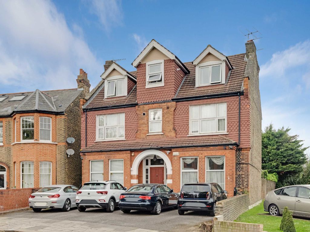 1 bed flat for sale in Inglis Road, London W5, £450,000 Zoopla