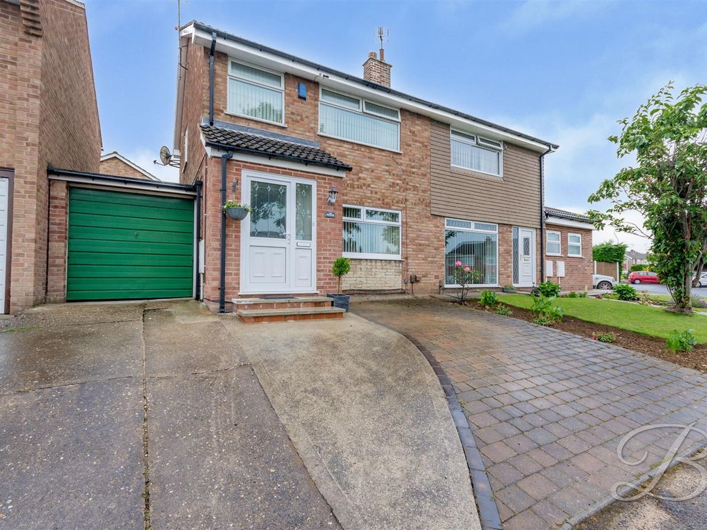 3 bed semidetached house for sale in Abbotts Croft, Mansfield NG19