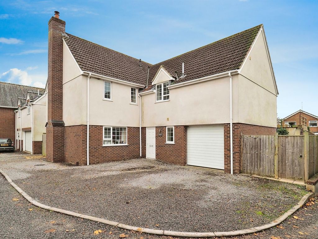 5 bed detached house for sale in Bridge House Gardens, Downton