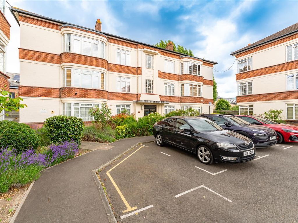 1 bed flat for sale in Manor Vale, Boston Manor Road, Brentford TW8, £