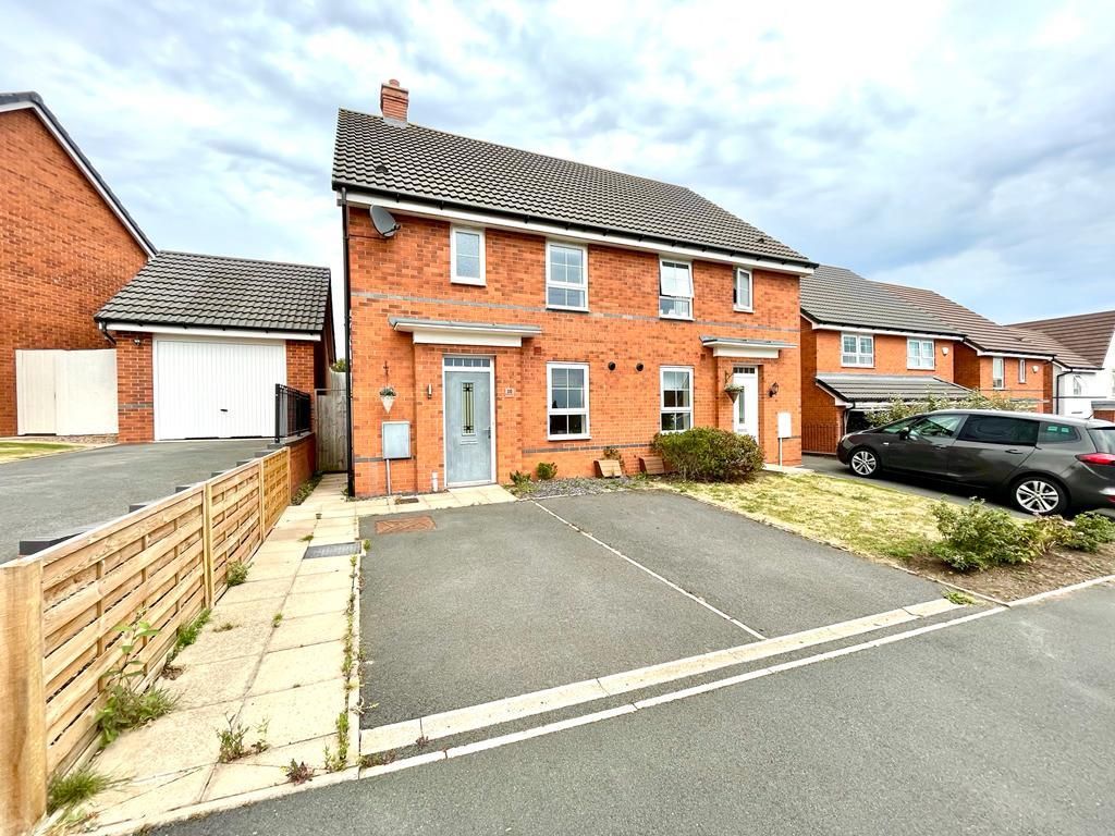 3 bed semidetached house for sale in Hallum Way, Hednesford, Cannock