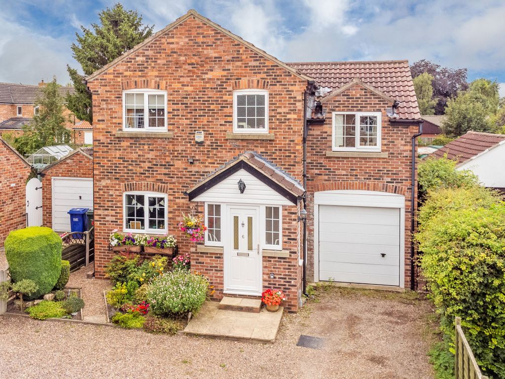 3 bed detached house for sale in Smithy Lane, Ulleskelf, Tadcaster LS24, £345,000 Zoopla