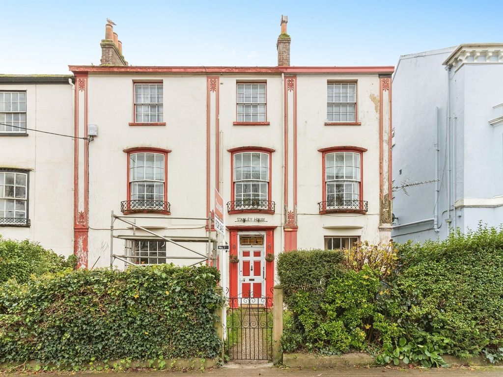 3 bed flat for sale in Brunswick Place, Dawlish EX7, £145,000 Zoopla