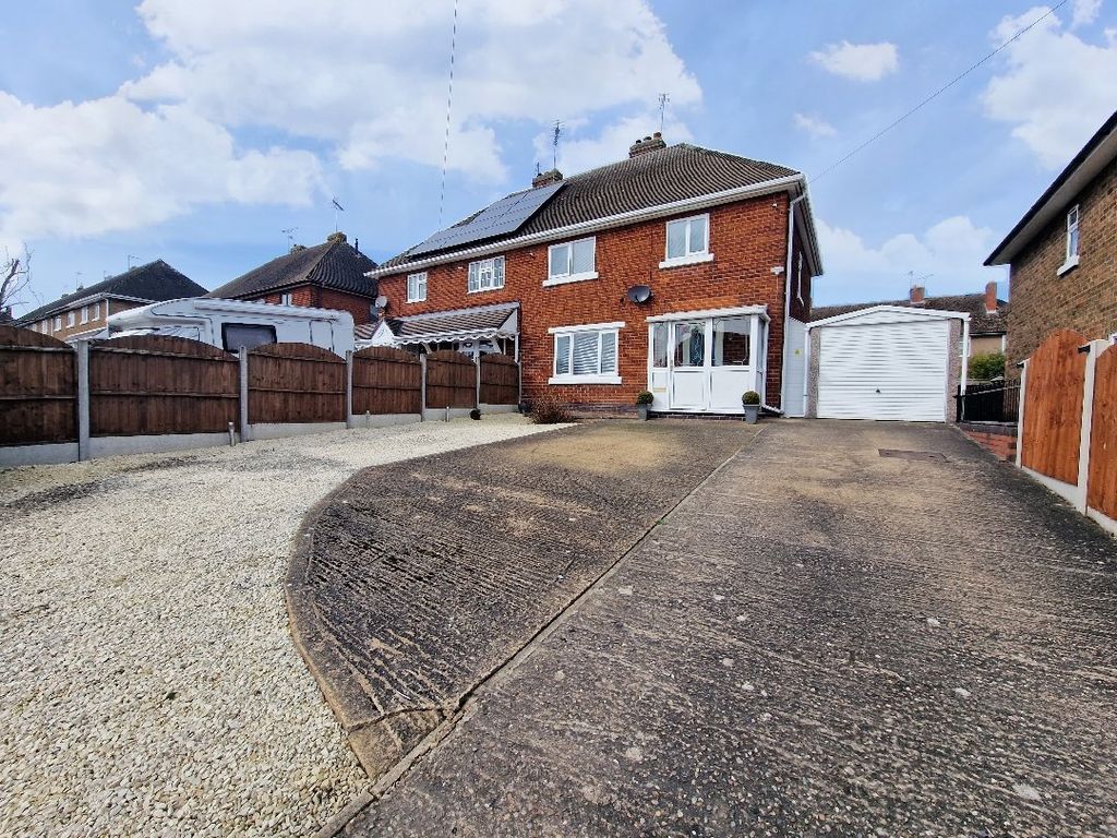 3 bed semidetached house for sale in Beechwood Road, Bedworth