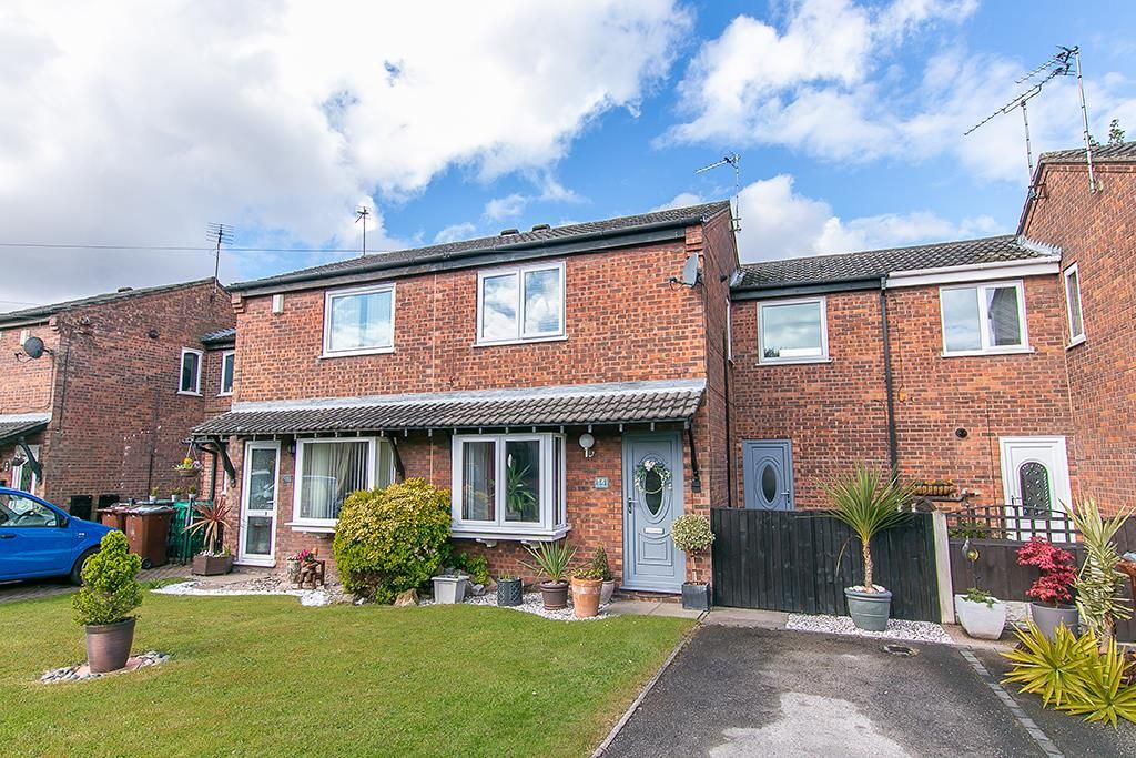 3 bed town house for sale in Corsham Gardens, Thorneywood, Nottingham