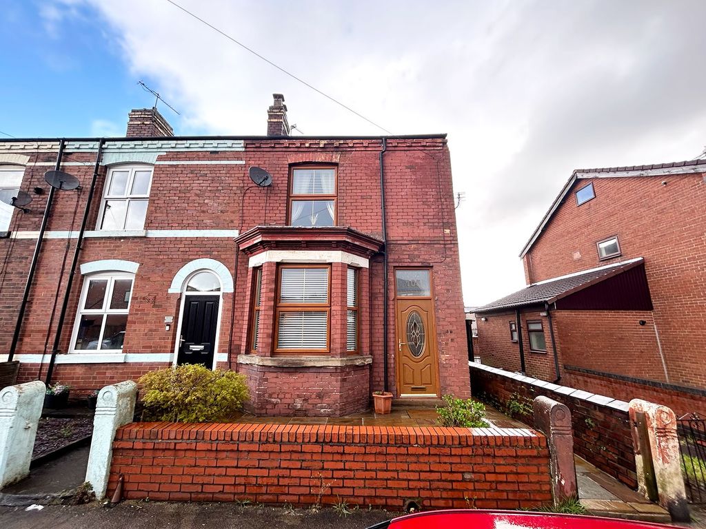 2 bed terraced house for sale in Heath Road, AshtonInMakerfield