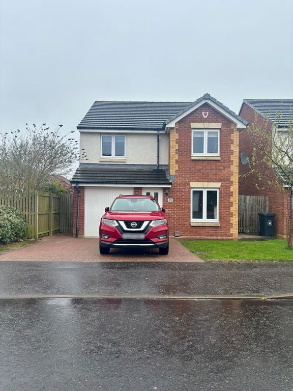 4 bed detached house to rent in Mcdonald Street, Dunfermline KY11, £