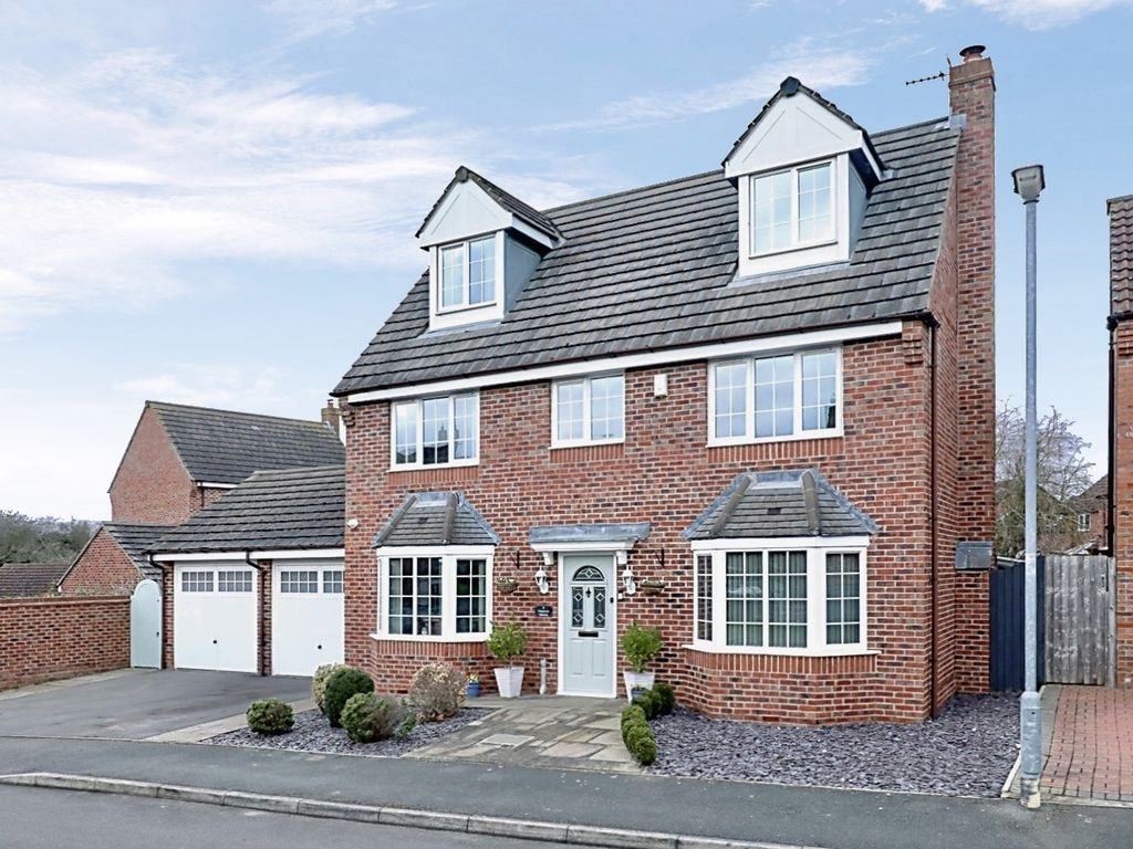 5 bed detached house for sale in King Oswald Road, Epworth, Doncaster