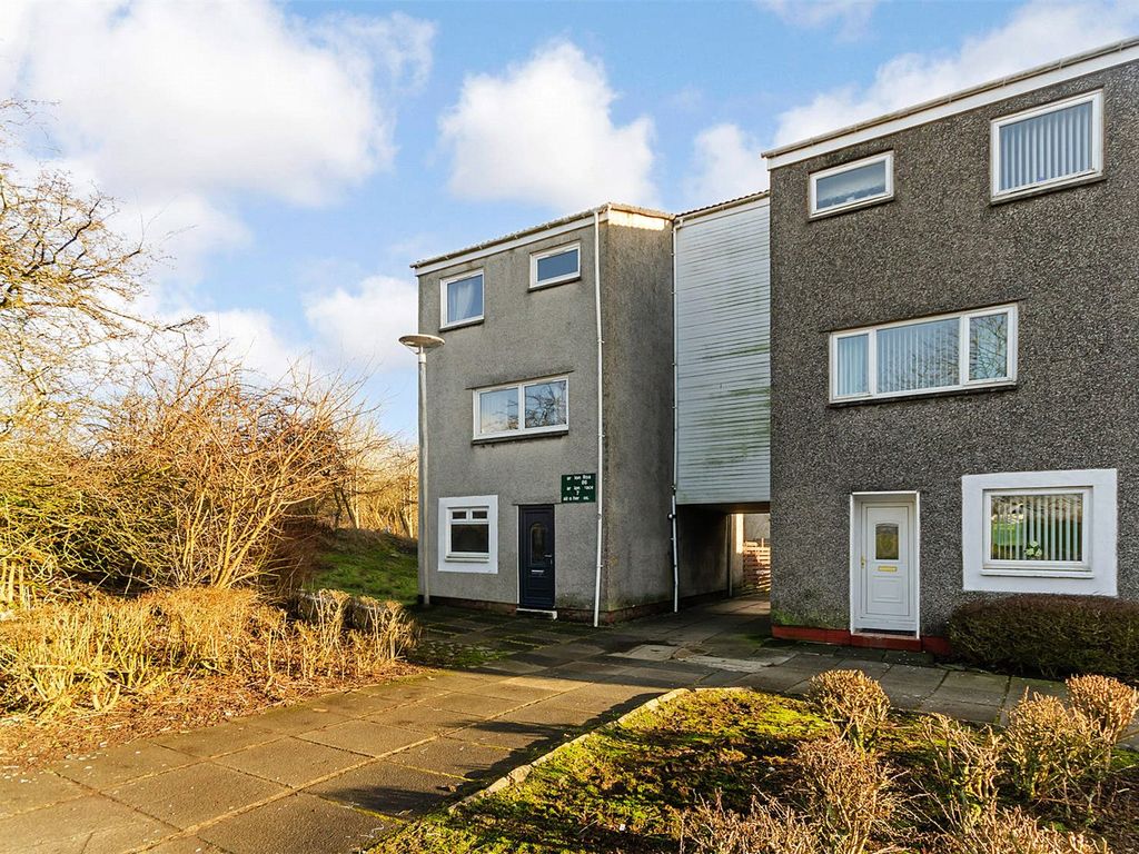 4 bed linkdetached house for sale in Marmion Road, Cumbernauld