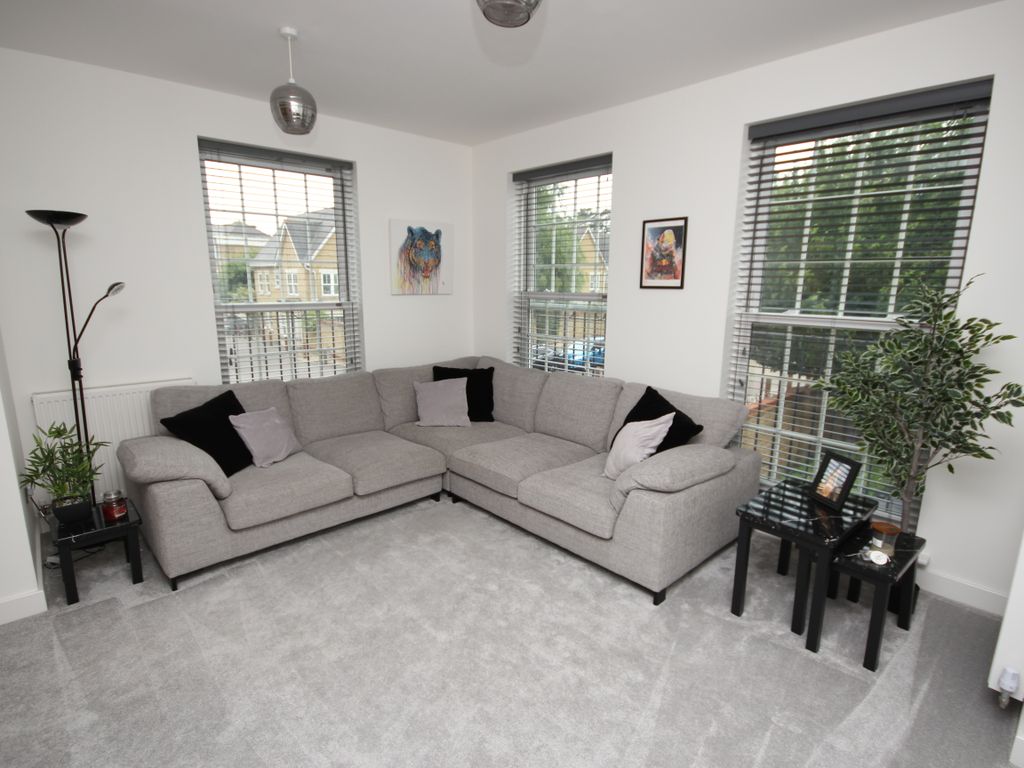 2 bed flat for sale in Marigold Way, Maidstone ME16 Zoopla