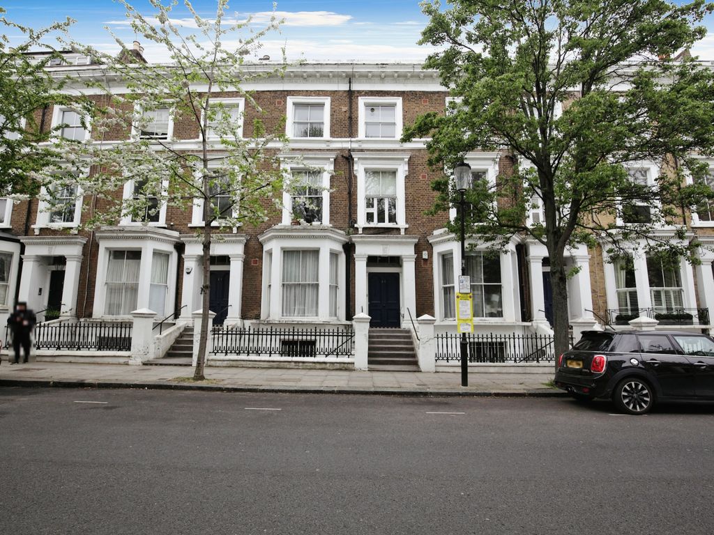 2 bed flat to rent in Upper Addison Gardens, London W14 Zoopla