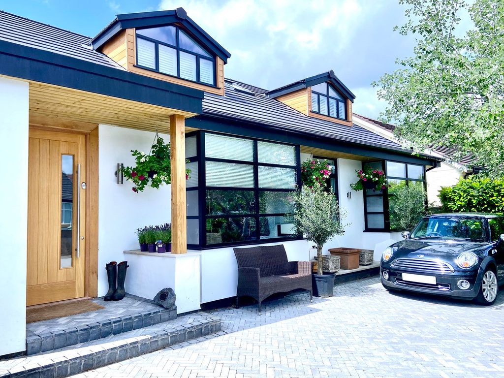 4 bed detached house for sale in Carrfield Avenue, Stockport SK3, £