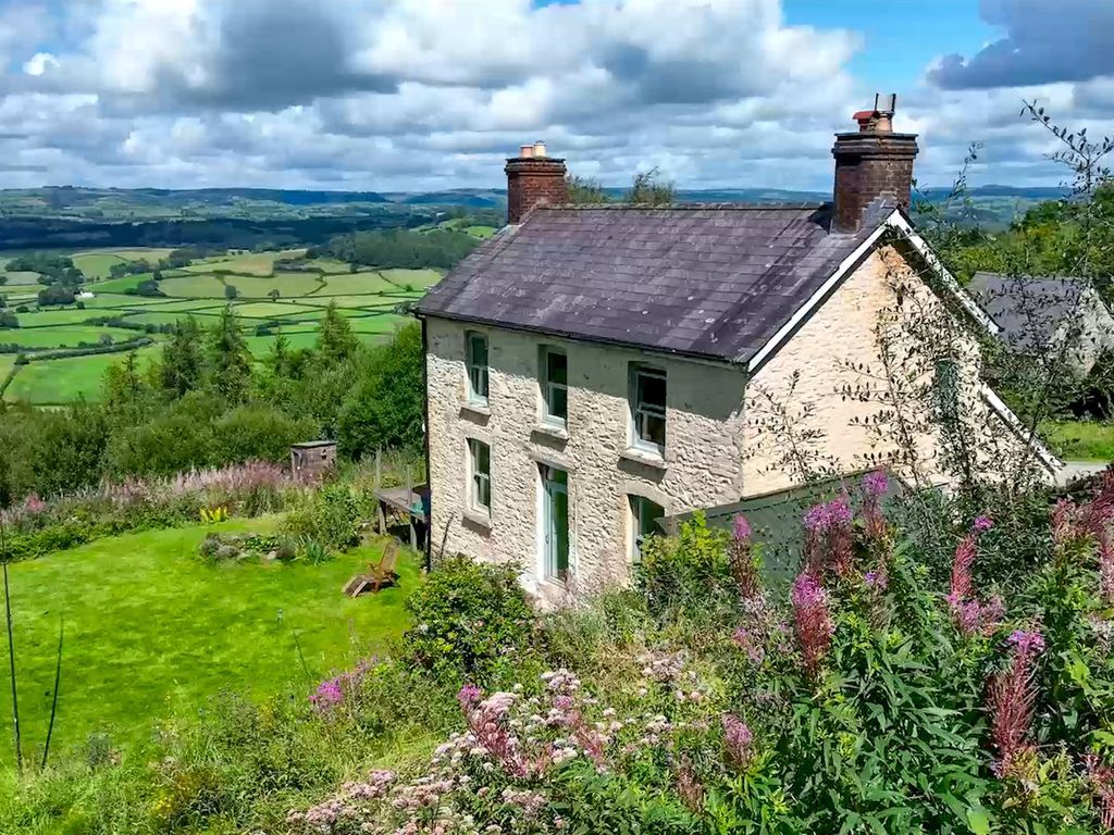 2 bed farm for sale in Golden Grove, Llanarthney, Carmarthen SA32, £