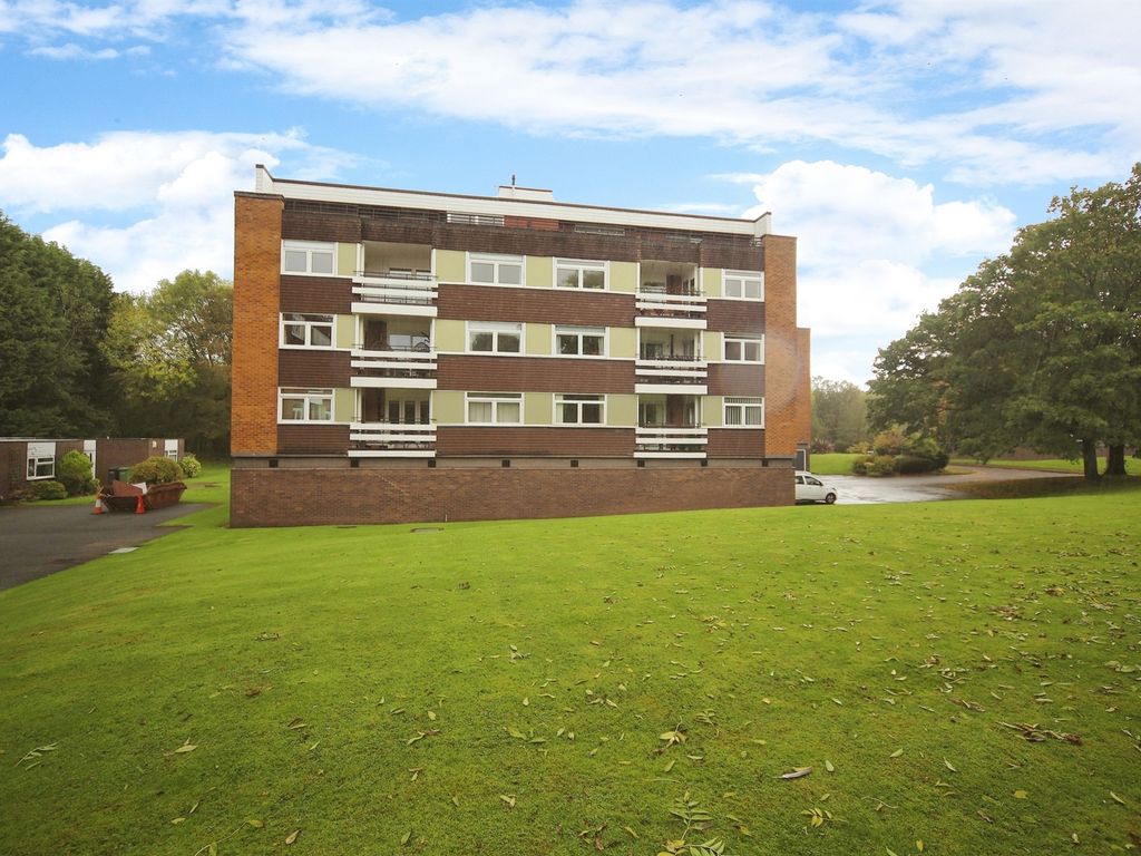 4 bed flat for sale in Riverside Drive, Solihull B91, £500,000 Zoopla