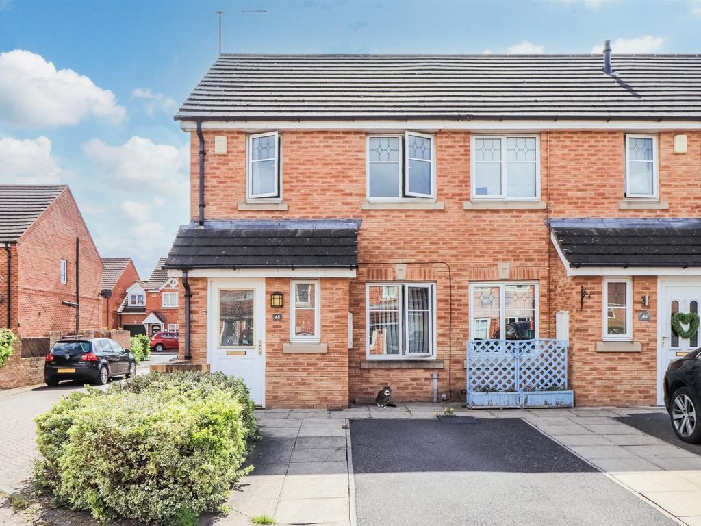 2 bed town house to rent in Gleneagles Court, Normanton WF6 Zoopla