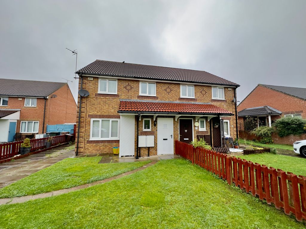 3 bed semidetached house for sale in Canterbury Close, Longbenton NE12
