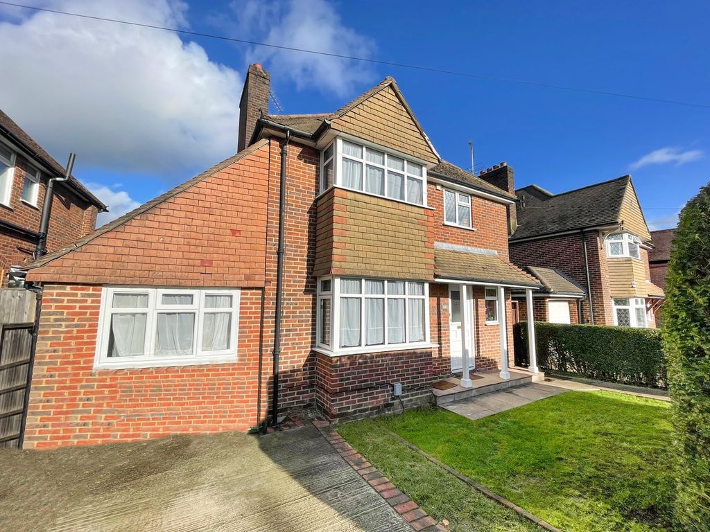 5 bed detached house for sale in Aldershot Road, Guildford GU2 Zoopla