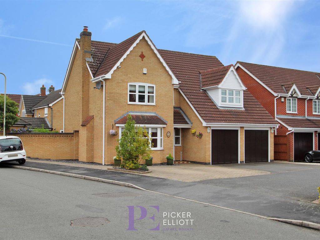 4 bed detached house for sale in Windrush Drive, Hinckley LE10 Zoopla