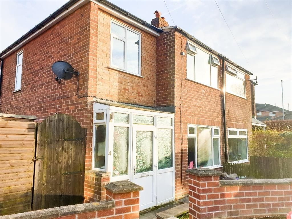 3 bed semidetached house for sale in Frank Close, Thornhill, Dewsbury