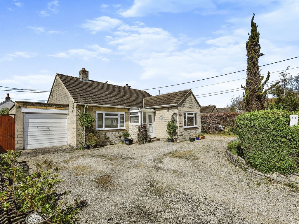 3 bed detached bungalow for sale in Marshmead, Hilperton, Trowbridge