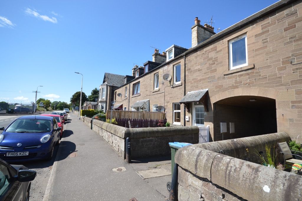2 bed flat to rent in Main Street, Invergowrie, Dundee DD2 Zoopla