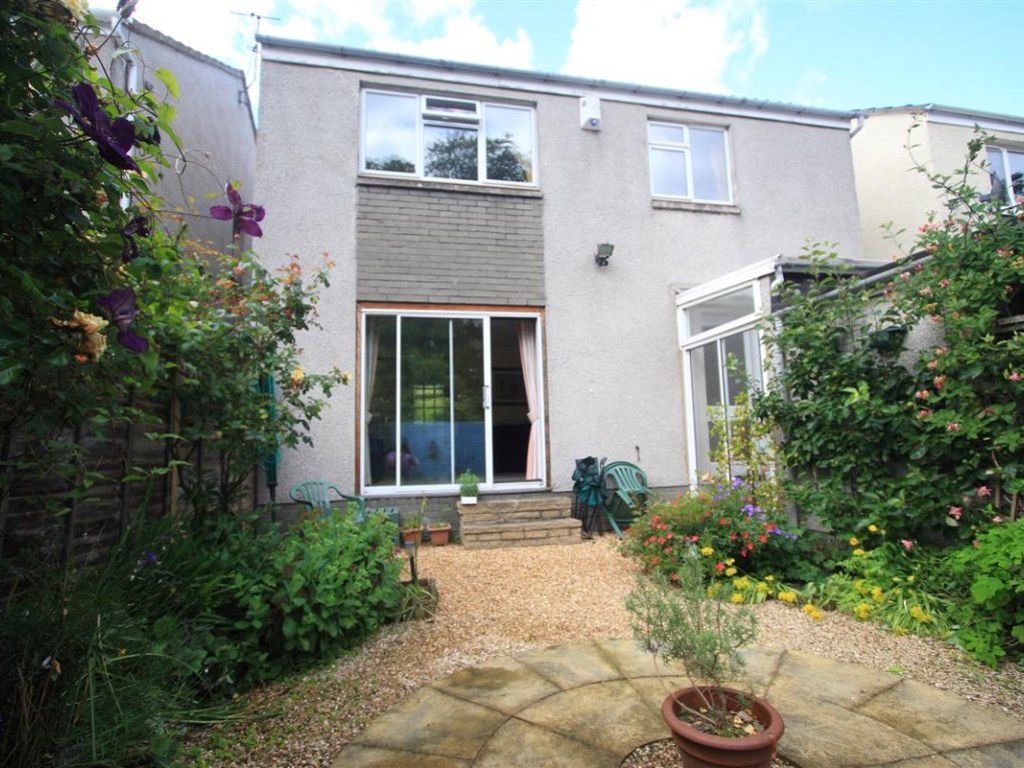4 bed detached house to rent in Mortonhall Park Gardens, Edinburgh EH17