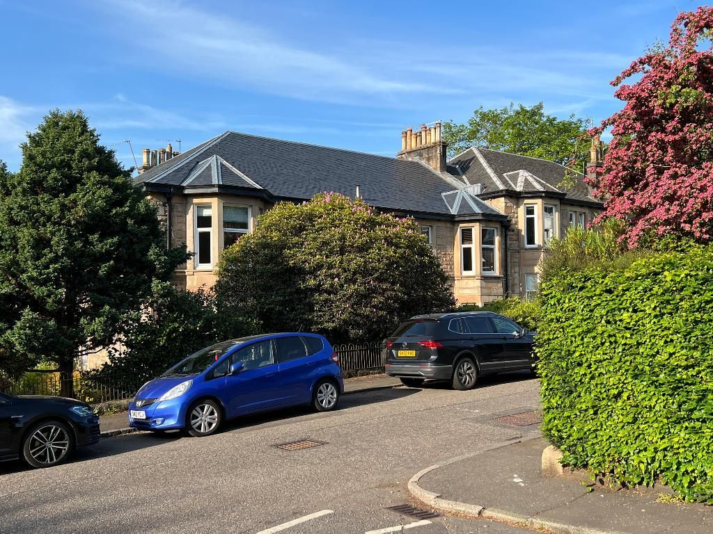 2 bed flat for sale in Moor Road, Milngavie, Glasgow G62 Zoopla