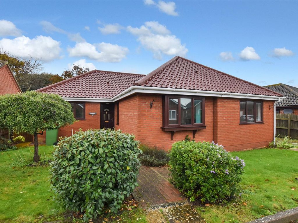 3 bed detached bungalow for sale in Danish House Gardens, Overstrand