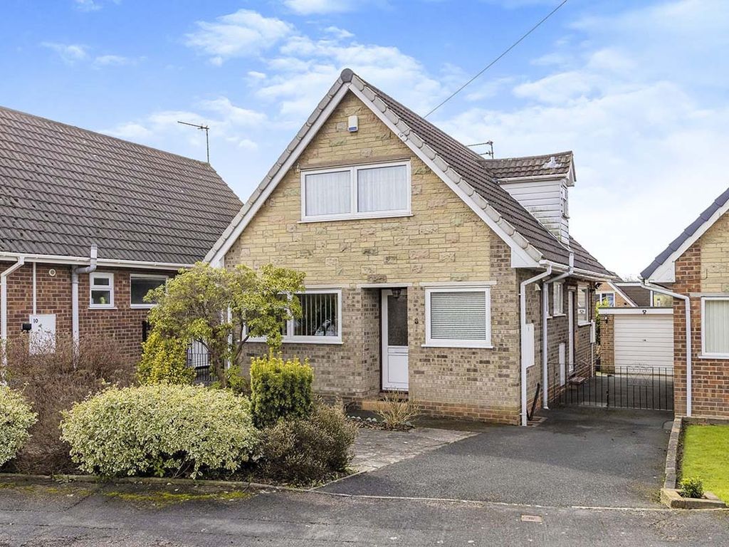 3 bed detached house for sale in the covert, newcastle, staffordshire st5
