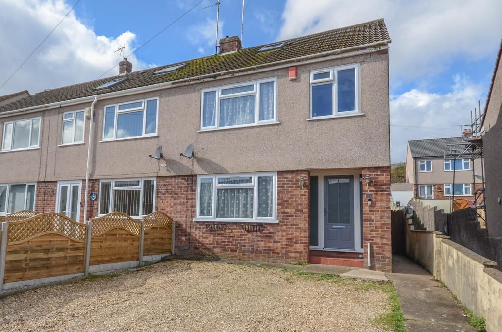 4 bed end terrace house for sale in Brook Road, Mangotsfield, Bristol