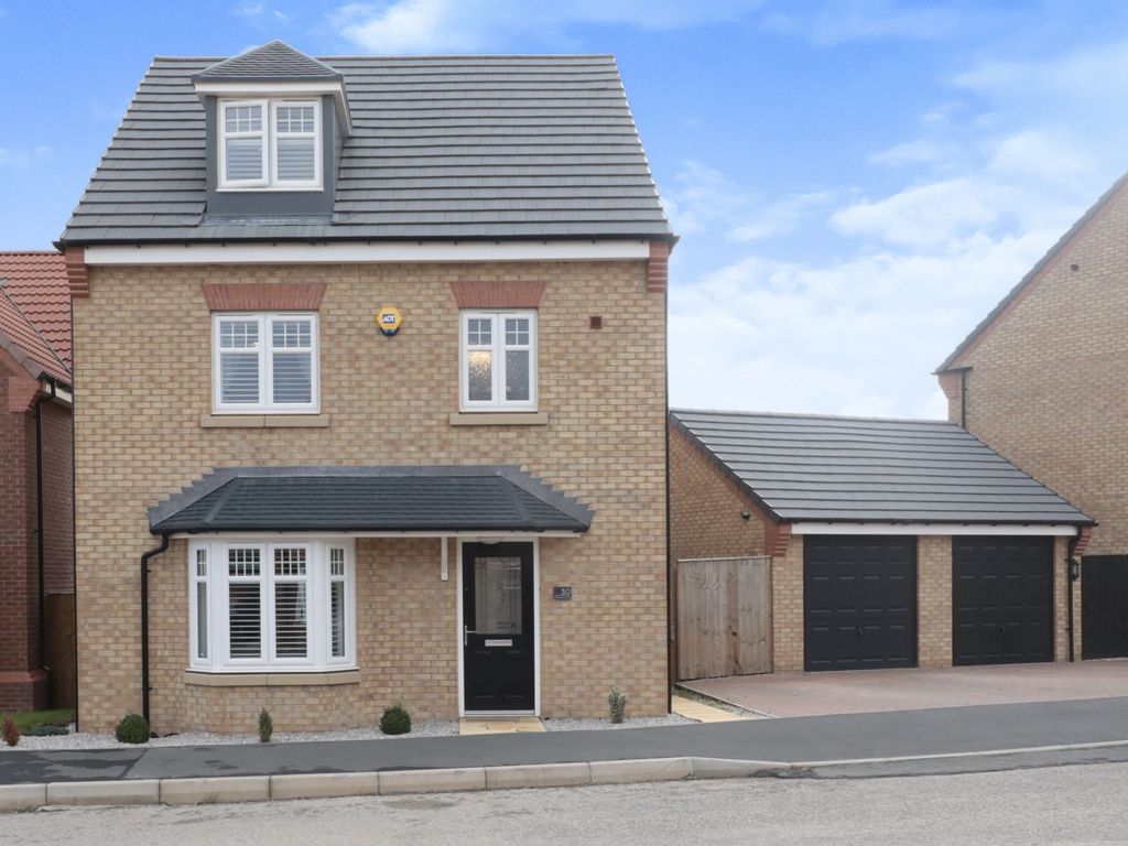 4 bed detached house for sale in Blackstone Drive, Shireoaks, Worksop