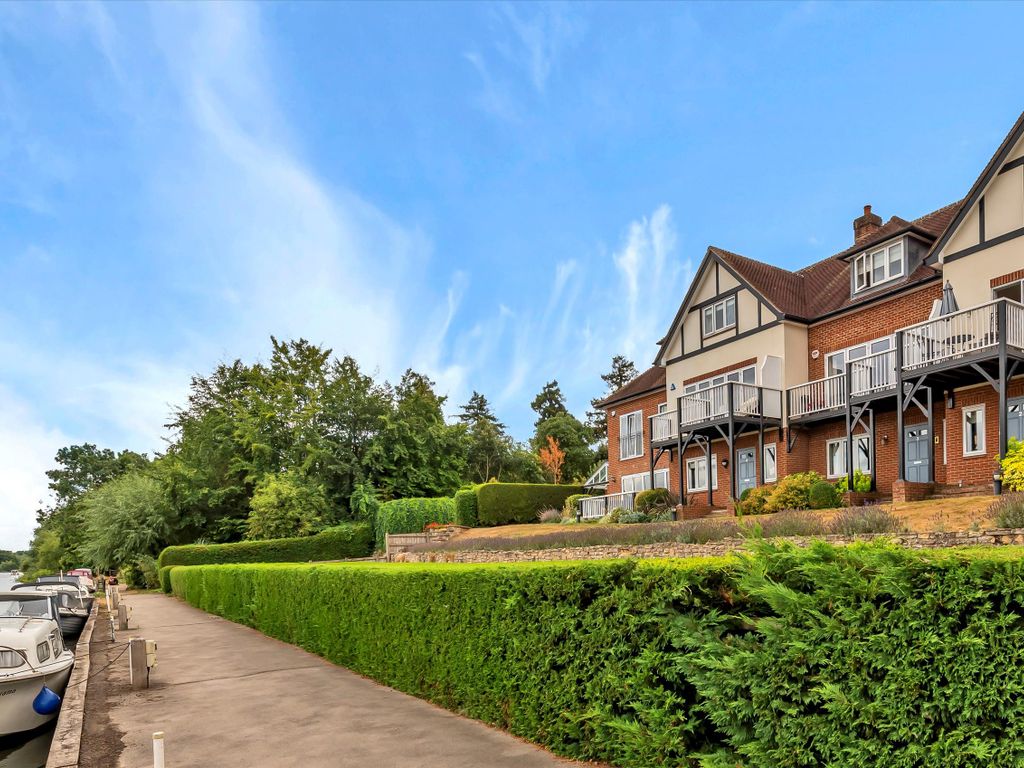 3 bed terraced house for sale in Ferry Lane, Moulsford, Wallingford