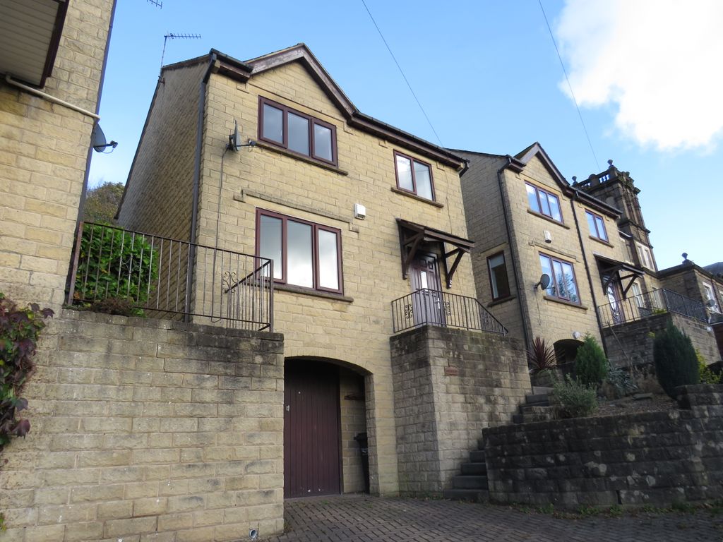 3 bed detached house to rent in Green Lane, Burnley Road, Halifax HX2