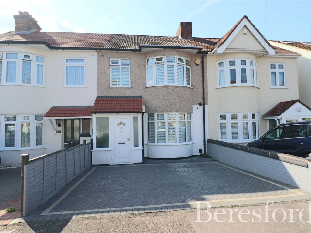 3 bed terraced house for sale in Dorset Avenue, Romford RM1 Zoopla
