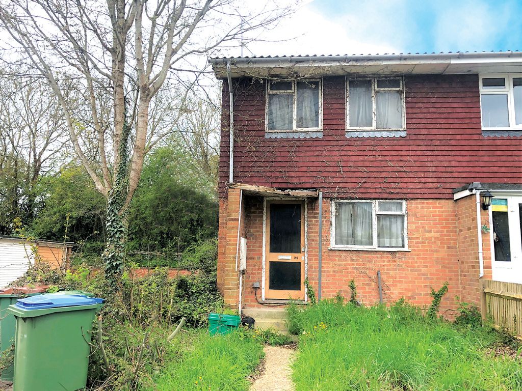 3 bed end terrace house for sale in Meyers Wood, Partridge Green