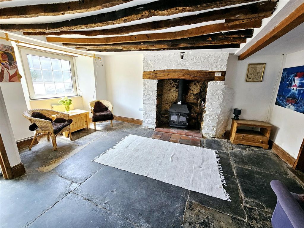 4 bed property for sale in Park View, Lifton PL16 Zoopla