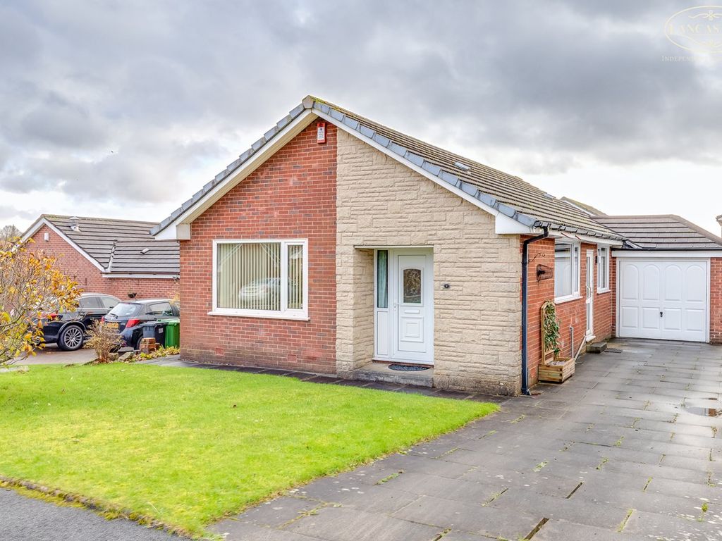2 bed detached bungalow for sale in Chesterton Drive, Bolton BL3, £
