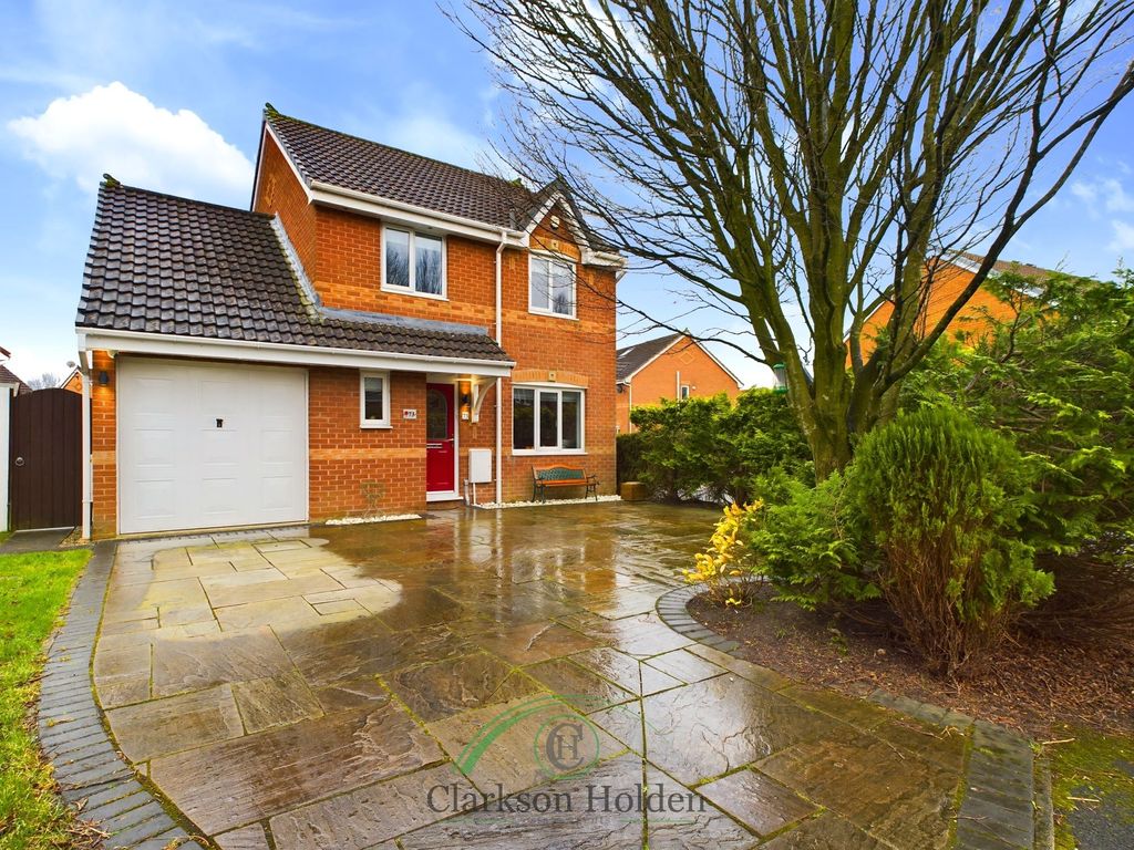 3 bed detached house for sale in Broughton Tower Way, Fulwood PR2, £