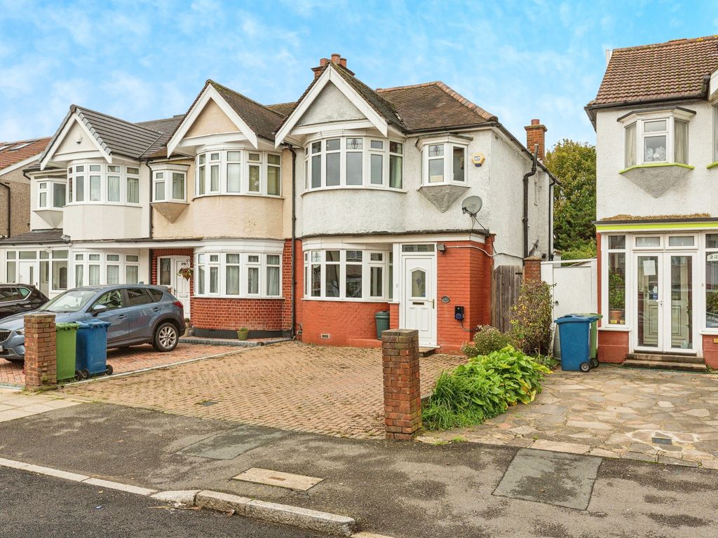 4 bed end terrace house for sale in Torbay Road, Harrow HA2, £675,000