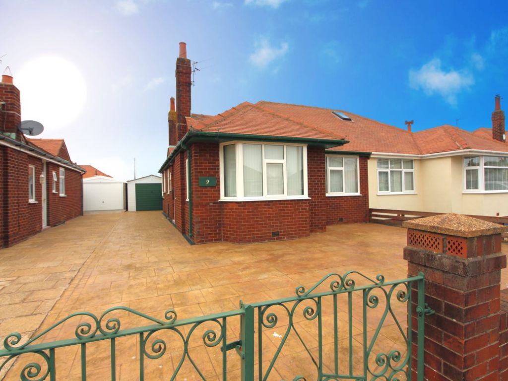 2 bed bungalow for sale in Seaton Avenue, Cleveleys FY5, £155,000 Zoopla