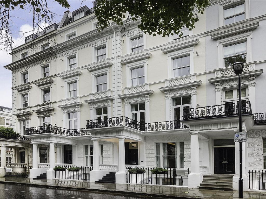 St Stephens Gardens Notting Hill London W2  