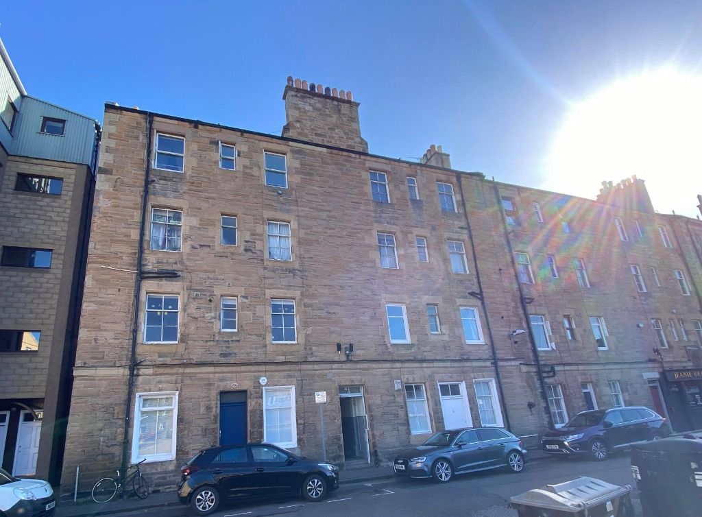 1 bed flat to rent in St Leonards Hill, The Pleasance, Edinburgh EH8