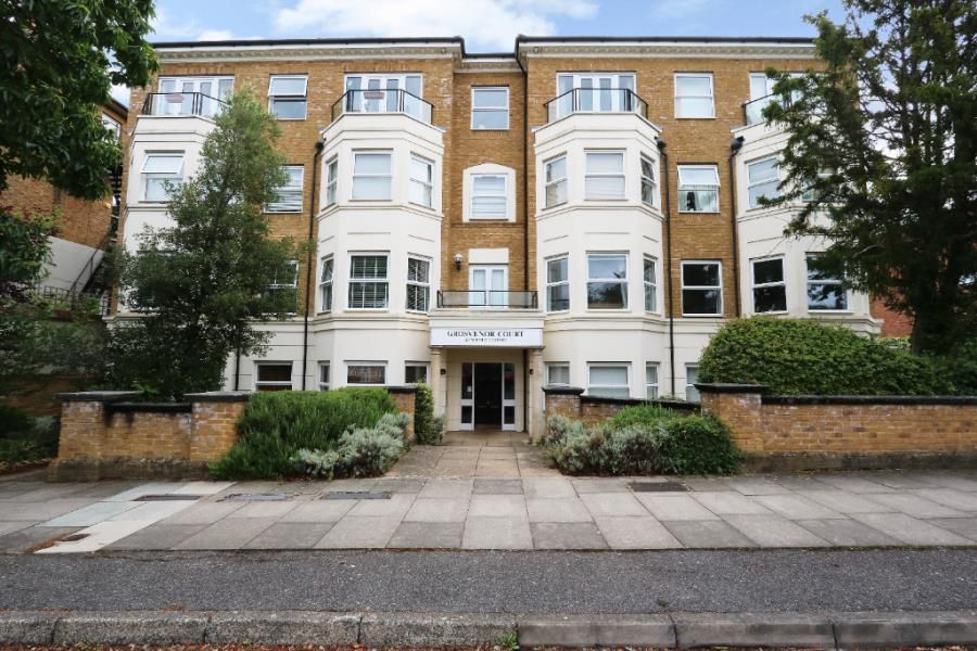 2 bed flat to rent in Avenue Elmers, Surbiton KT6, £1,995 pcm Zoopla